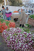 Kairouan, il mercato fuori  la medina 